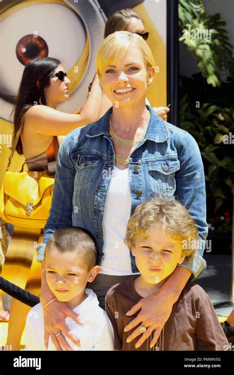 jaime pressly family photos|Know About Jaime Pressly; Husband, Kids, Family,。